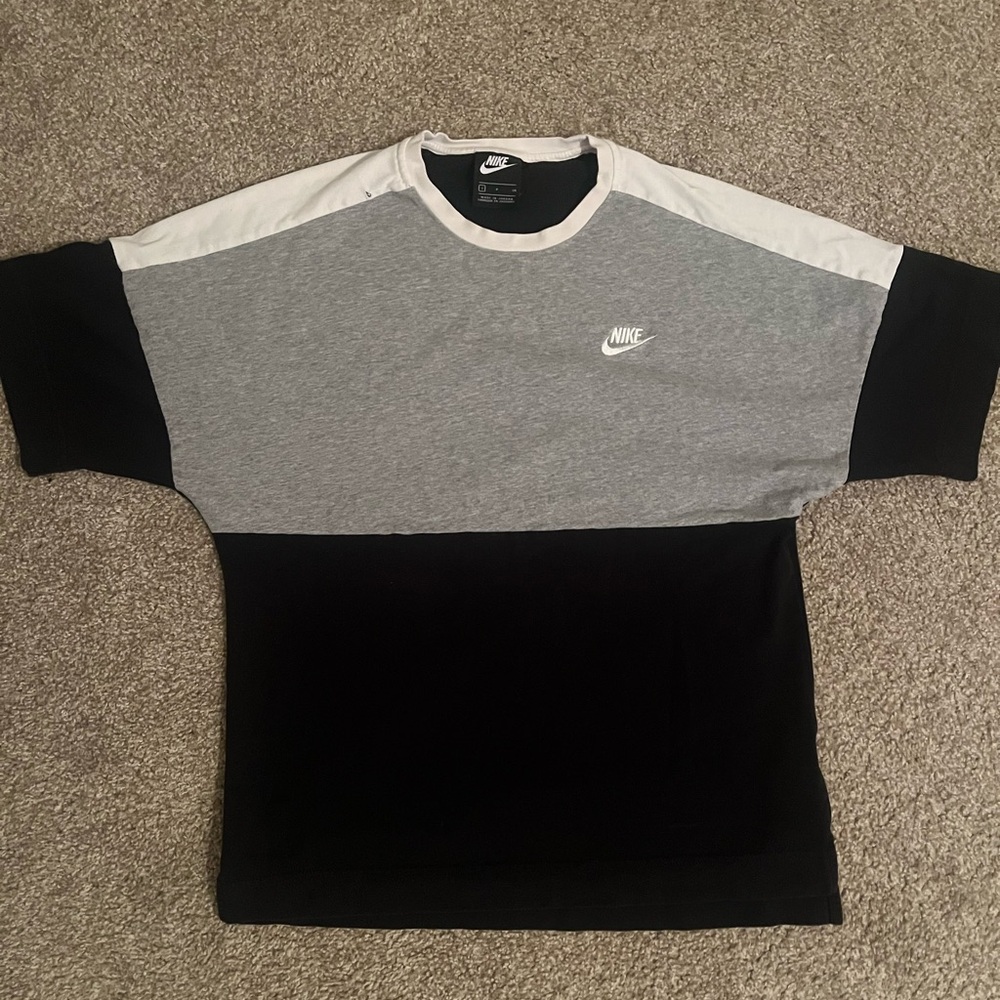Men’s Nike Tshirt